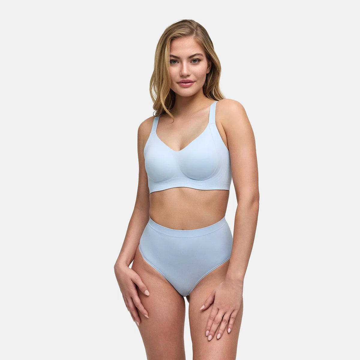 Seamless Compact Push-Up Bra