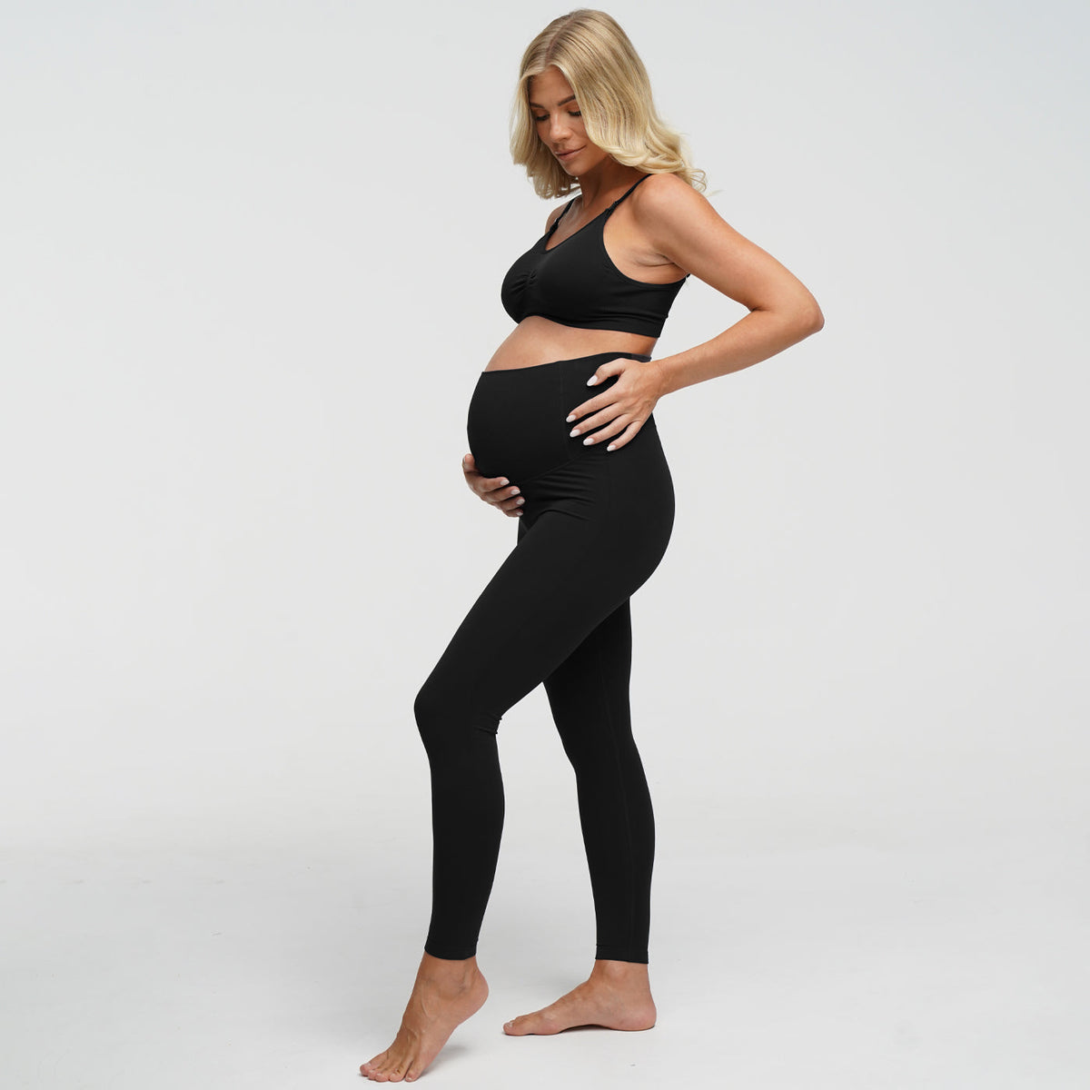 Seamless high-waisted maternity leggings