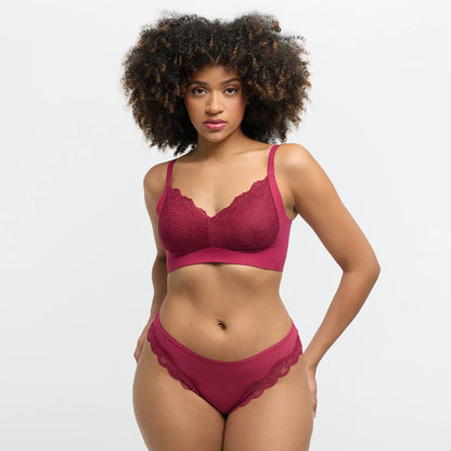 Comfort bra with lace